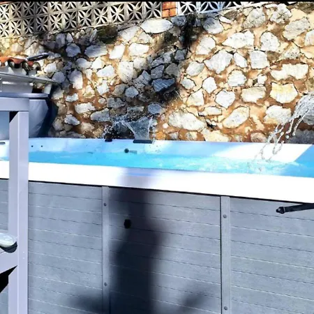 Beautiful House With Big Jacuzzi And Sauna Dom wakacyjny Fuengirola